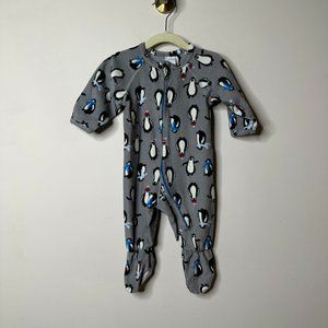 14th & Union Grey Penguin Fleece Footed Pajamas Size 3-6 Months